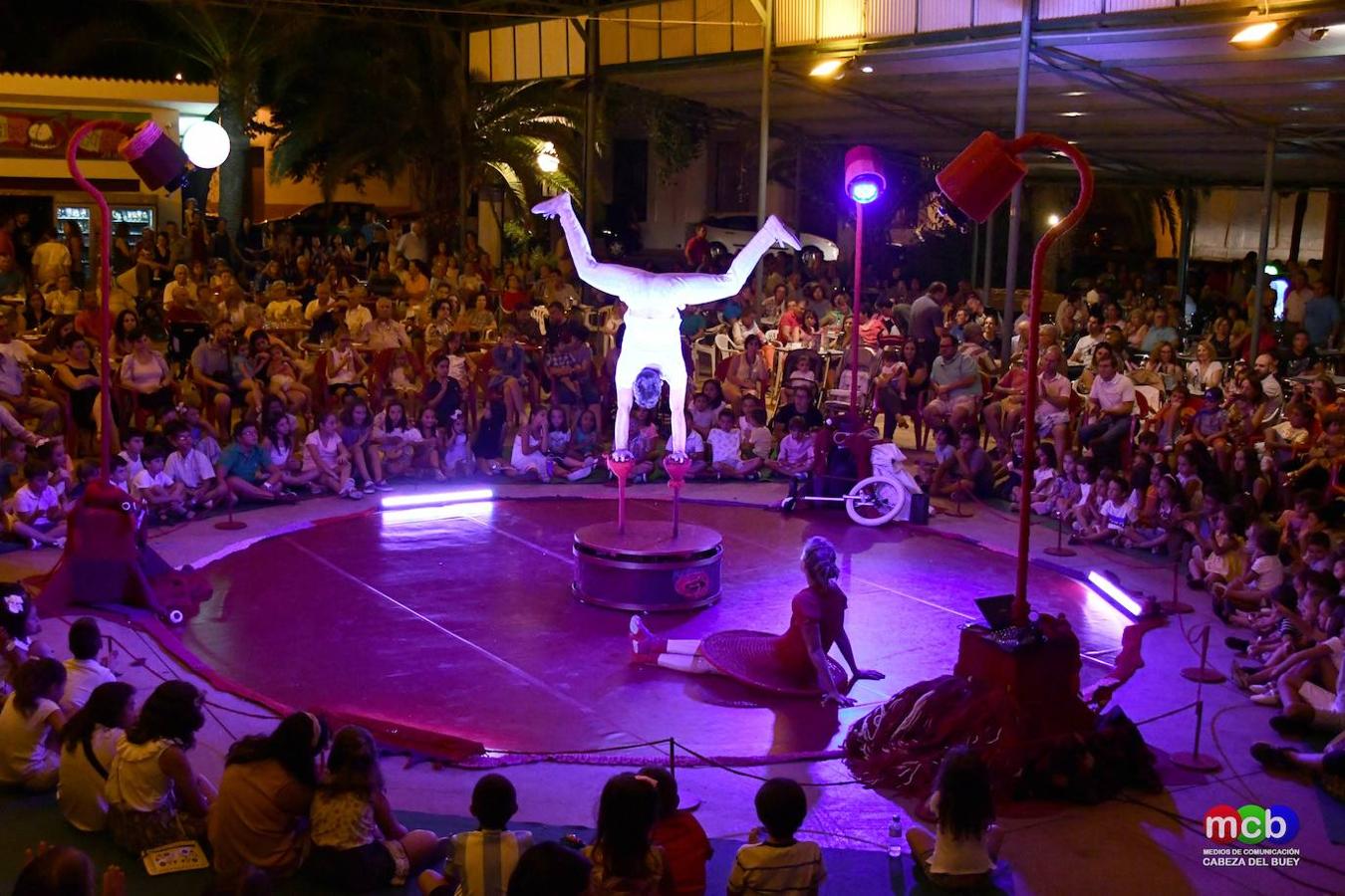 Fotos: Cabeza del Buey celebra del 26 al 28 de julio el IX Festival Internacional de Nuevo Circo