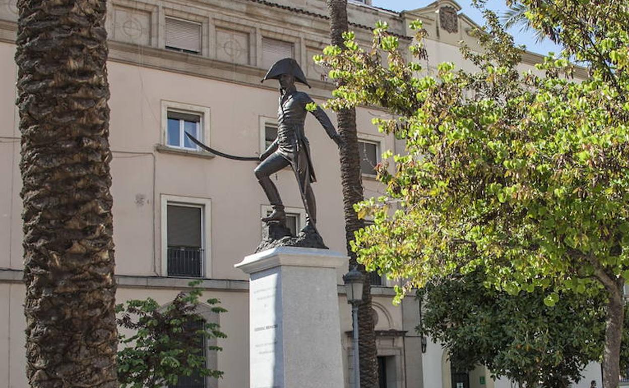 Estatua de Menacho en la avenida de Huelva.: 