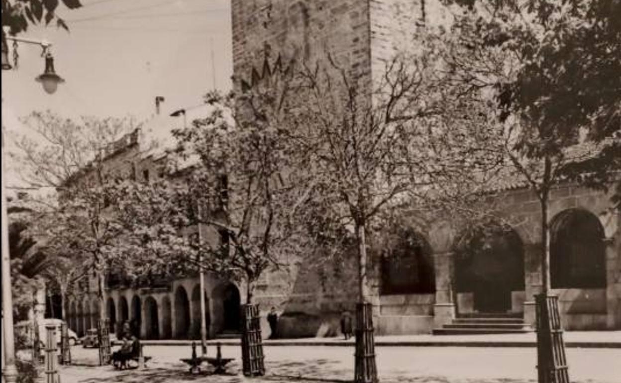 Exposición sobre la Plaza Mayor en el Palacio de la Isla