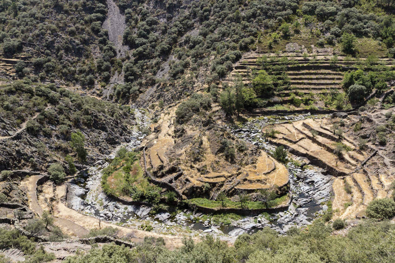 Fotos El Gasco: el triple meandro hurdano