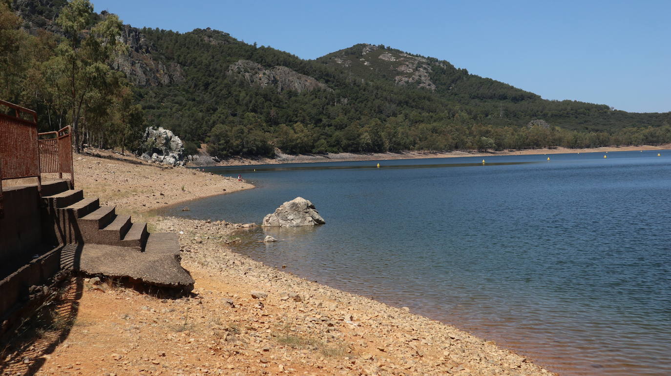 Fotos: Rincones con encanto de Extremadura: Playa de Puerto Peña