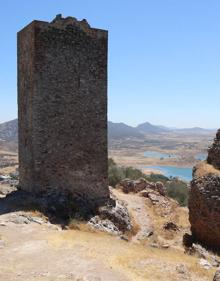 Imagen secundaria 2 - Alange: roca, agua y vistas