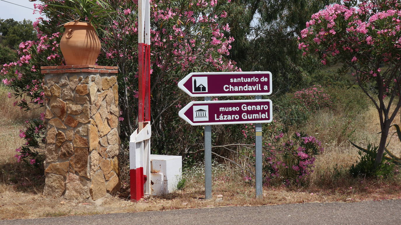 Fotos: Rincones con encanto de Extremadura | Santuario de Chandavila: Relax en un santuario mariano