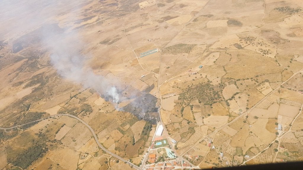 Fotos: Imágenes del incendio registrado en la localidad cacereña de Calzadilla