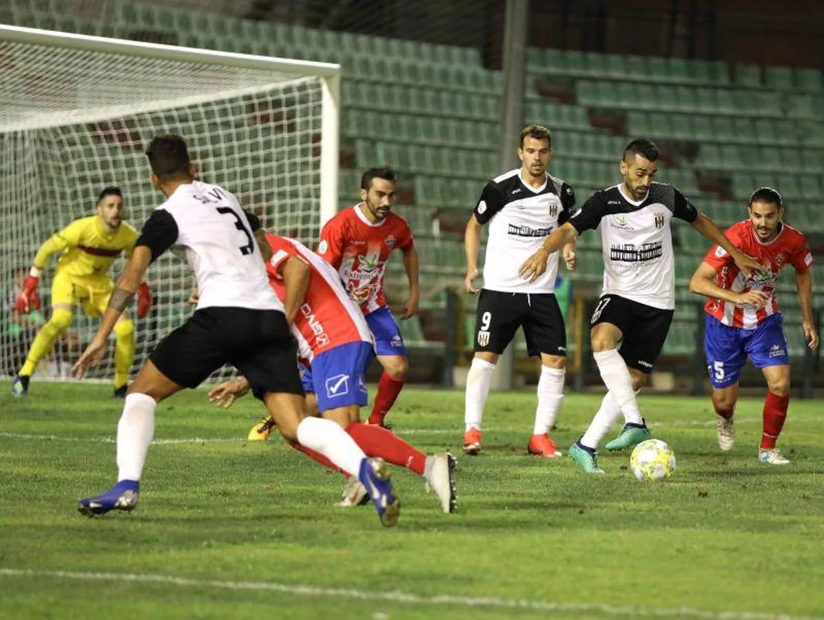 Fotos: Mérida 1-1 Don Benito