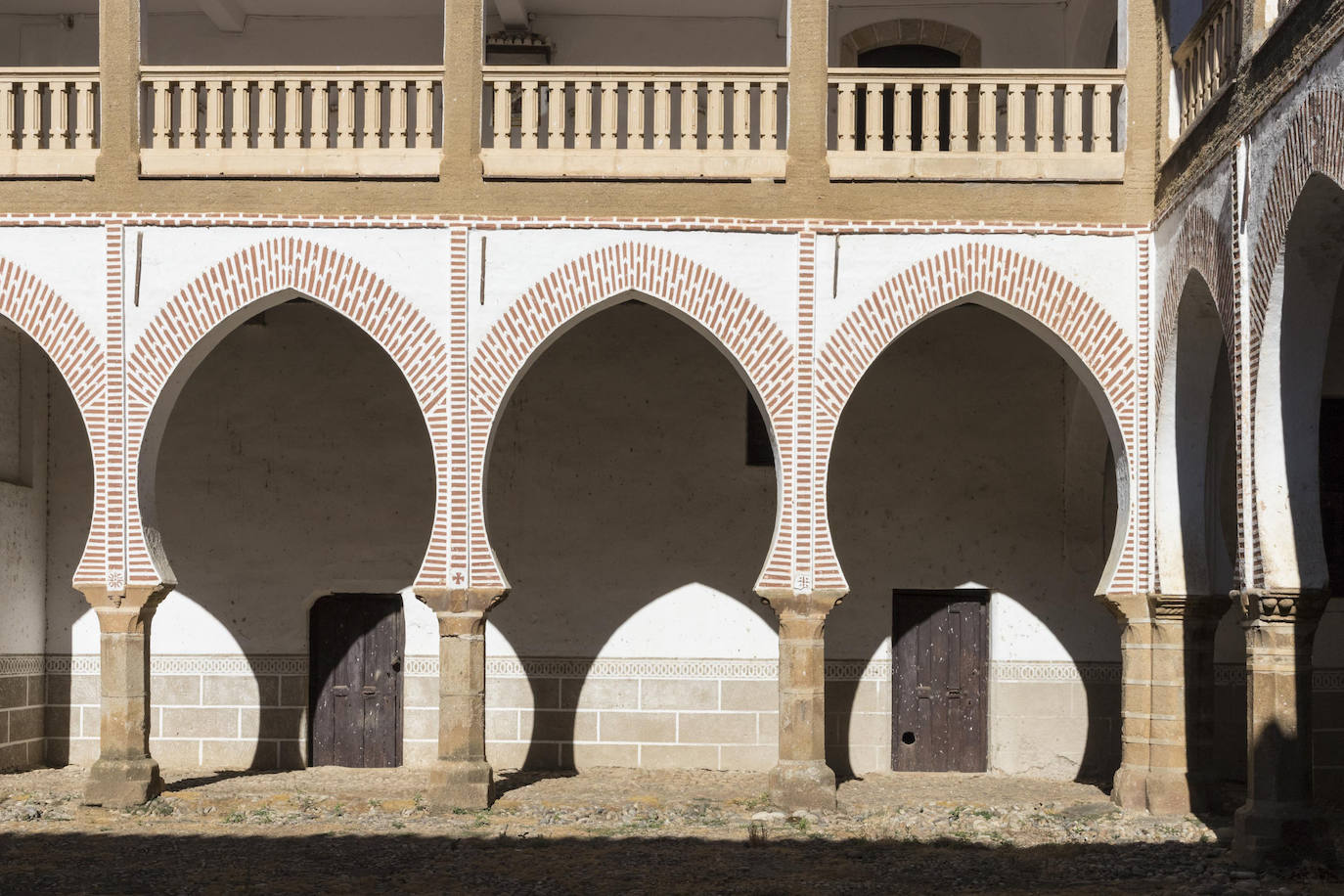 Fotos: Rincones con encanto: Abadía, una joya maltratada