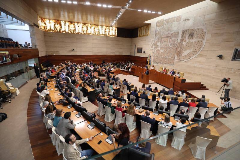El presidente de la Junta incide en la mejora de las comunicaciones en el acto institucional del Día de Extremadura. 