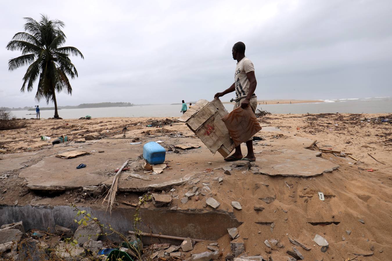 Fotos: La aldea de Lahou Kpanda devastada por el mar