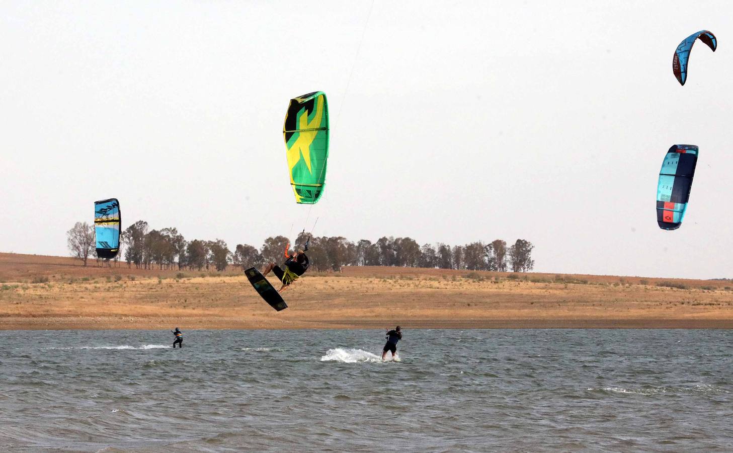 Fotos: Kitesurf en agua dulce