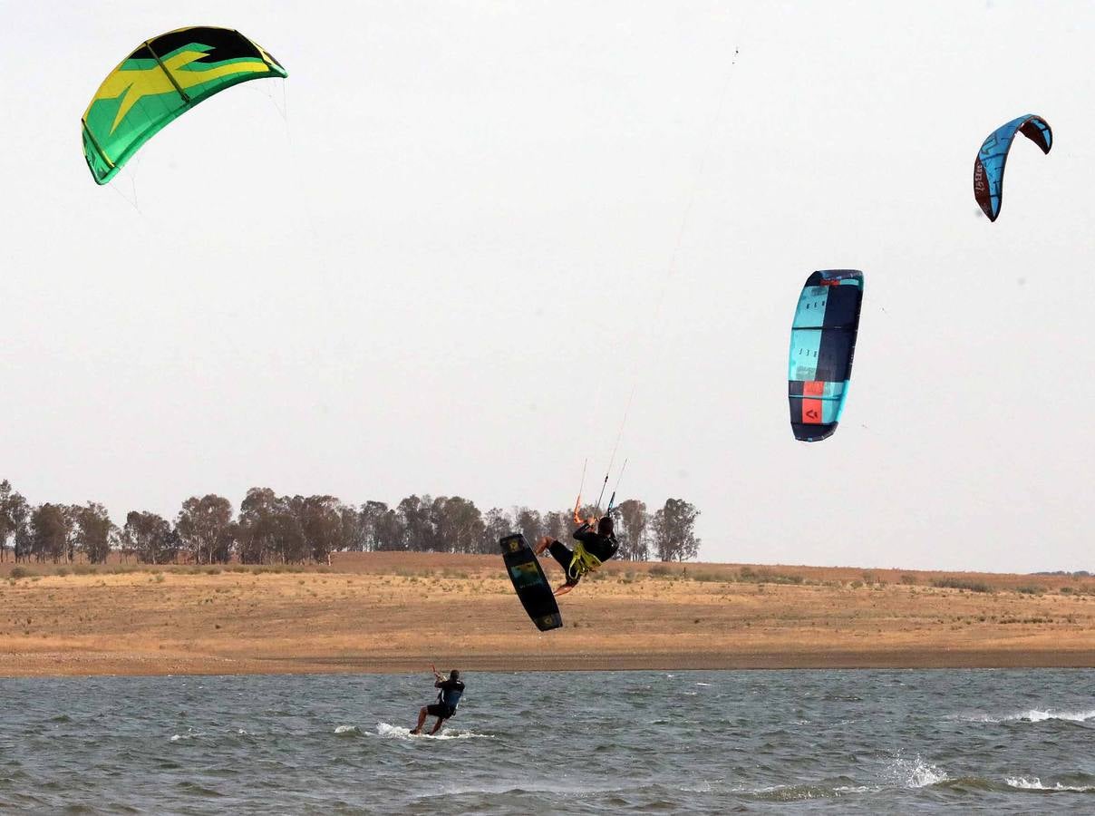 Fotos: Kitesurf en agua dulce