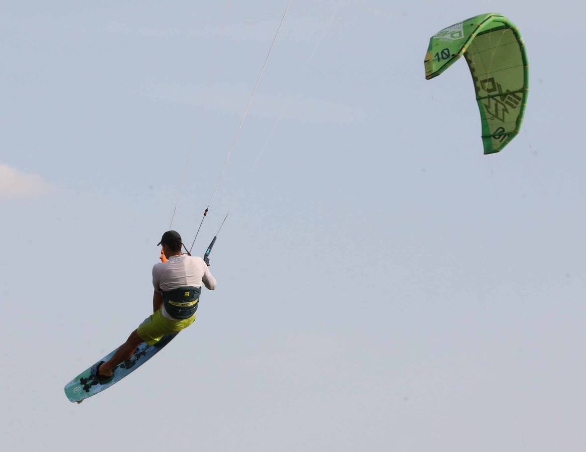 Fotos: Kitesurf en agua dulce