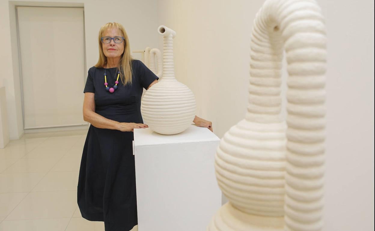 La sala cacereña El Brocense acoge una muestra de cerámica