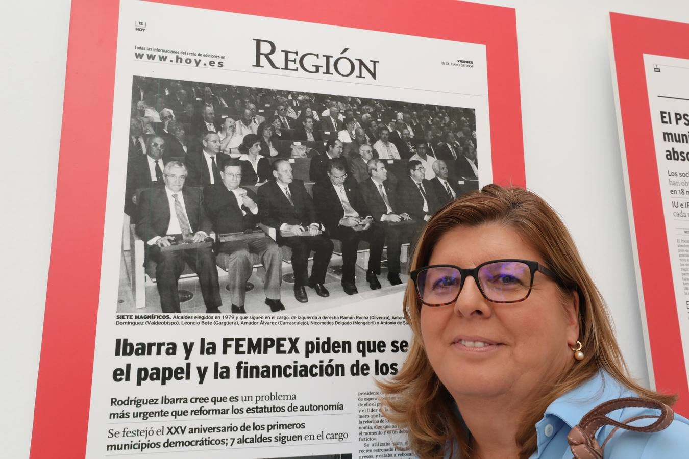 Fotos: HOY repasa en 35 páginas los cuarenta años de los ayuntamientos democráticos
