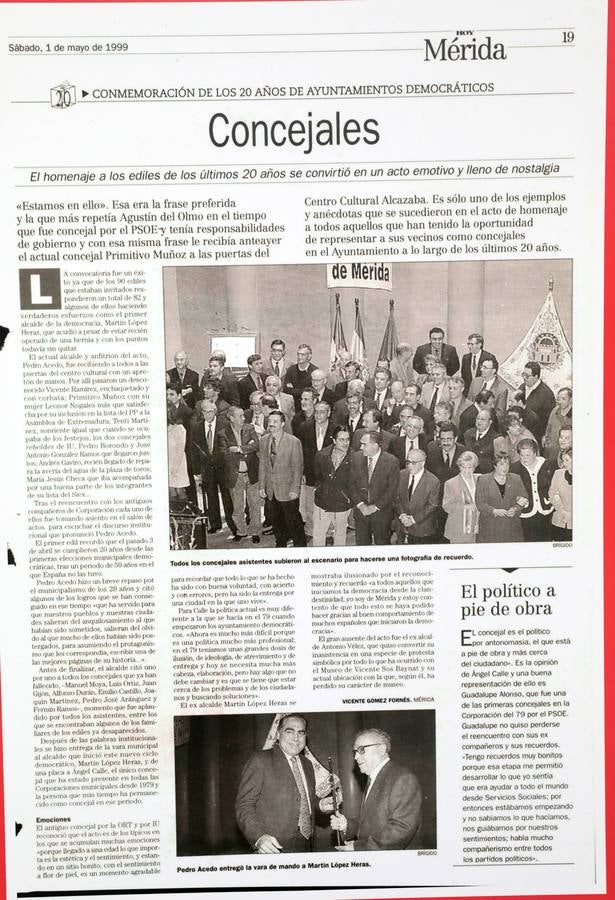Fotos: HOY repasa en 35 páginas los cuarenta años de los ayuntamientos democráticos