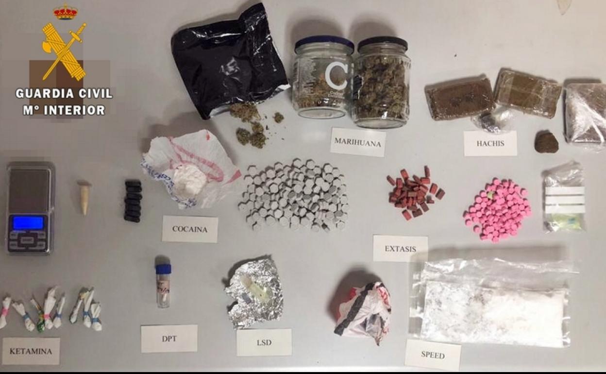 Detenidos cuatro encargados del montaje de un festival en La Codosera que pretendían vender droga durante el evento