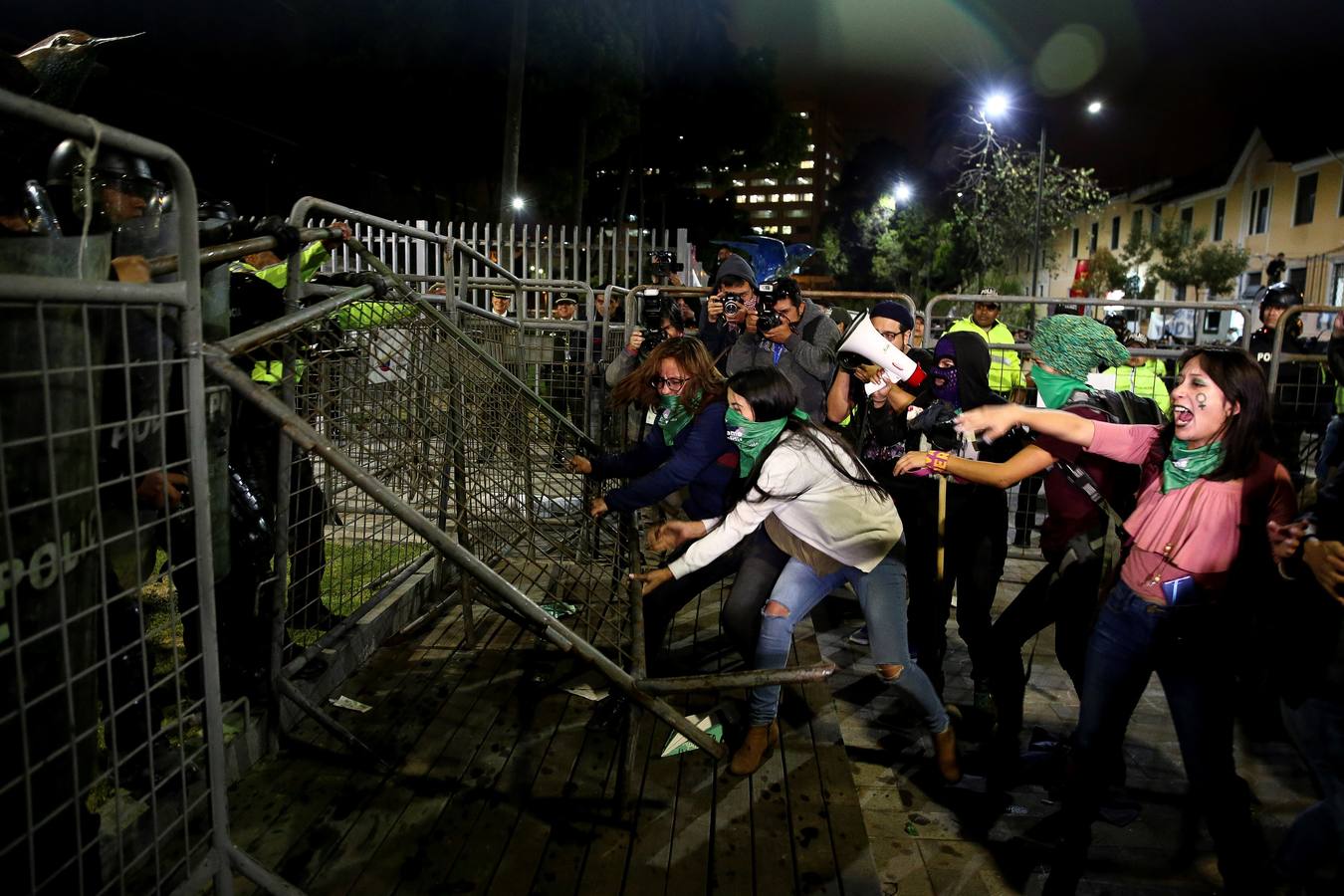 Fotos: Parlamento en Ecuador rechaza despenalizar el aborto en caso de violación