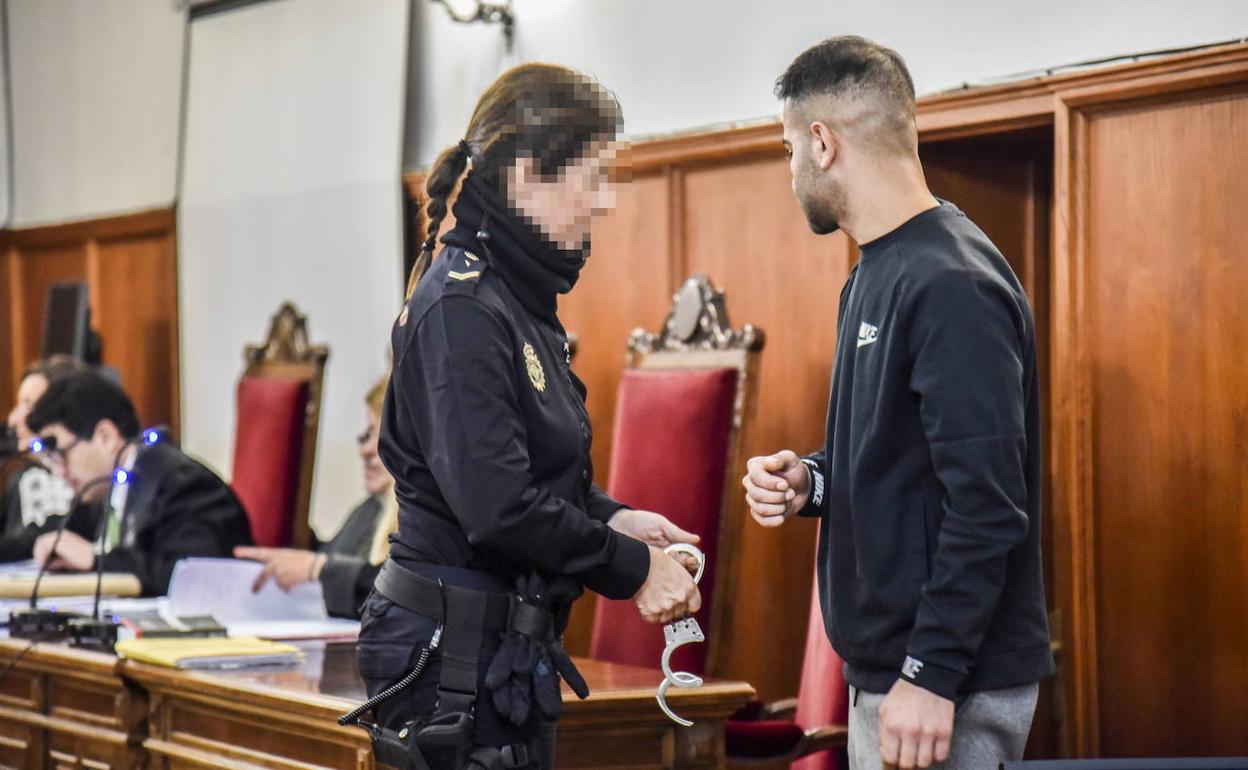 Juicio del joven que mató a su pareja en Alange, condenado el año pasado a 24 años de cárcel. 