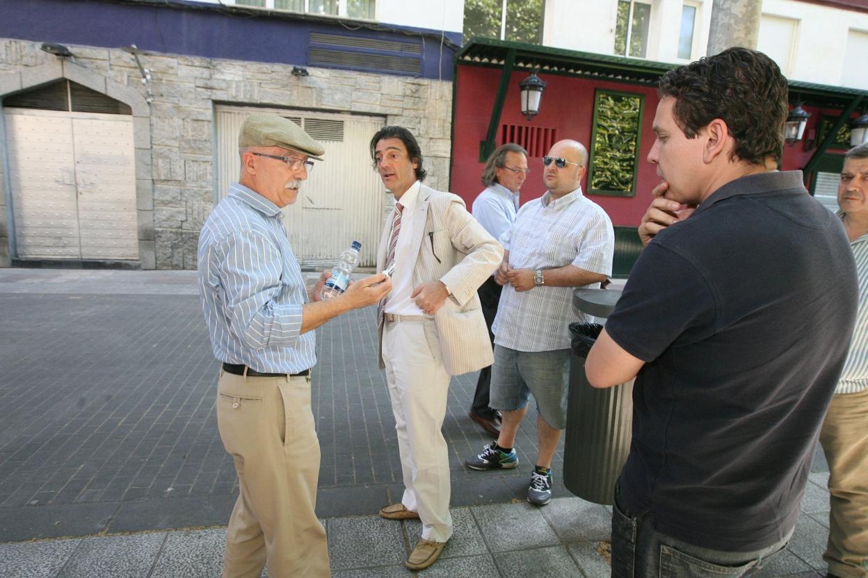 Antonio Durán (izda) y Ángel Luis Aparicio, abogado. :: hoy