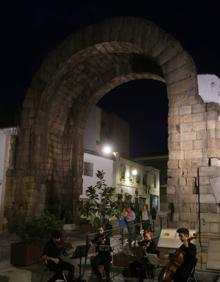 Imagen secundaria 2 - Mérida se vuelca con su Noche del Patrimonio