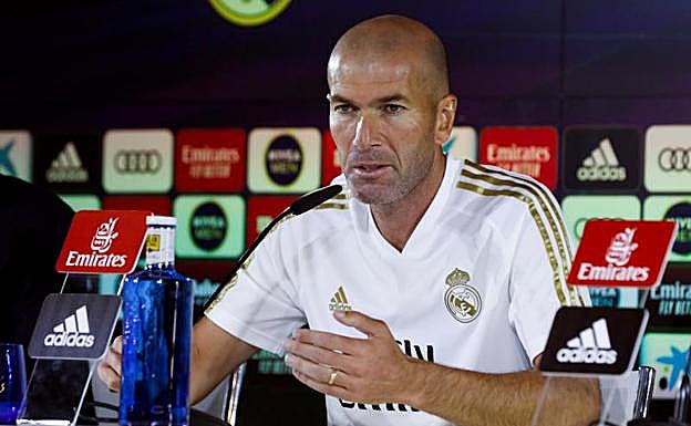 Zinedine Zidane, durante la rueda de prensa. 