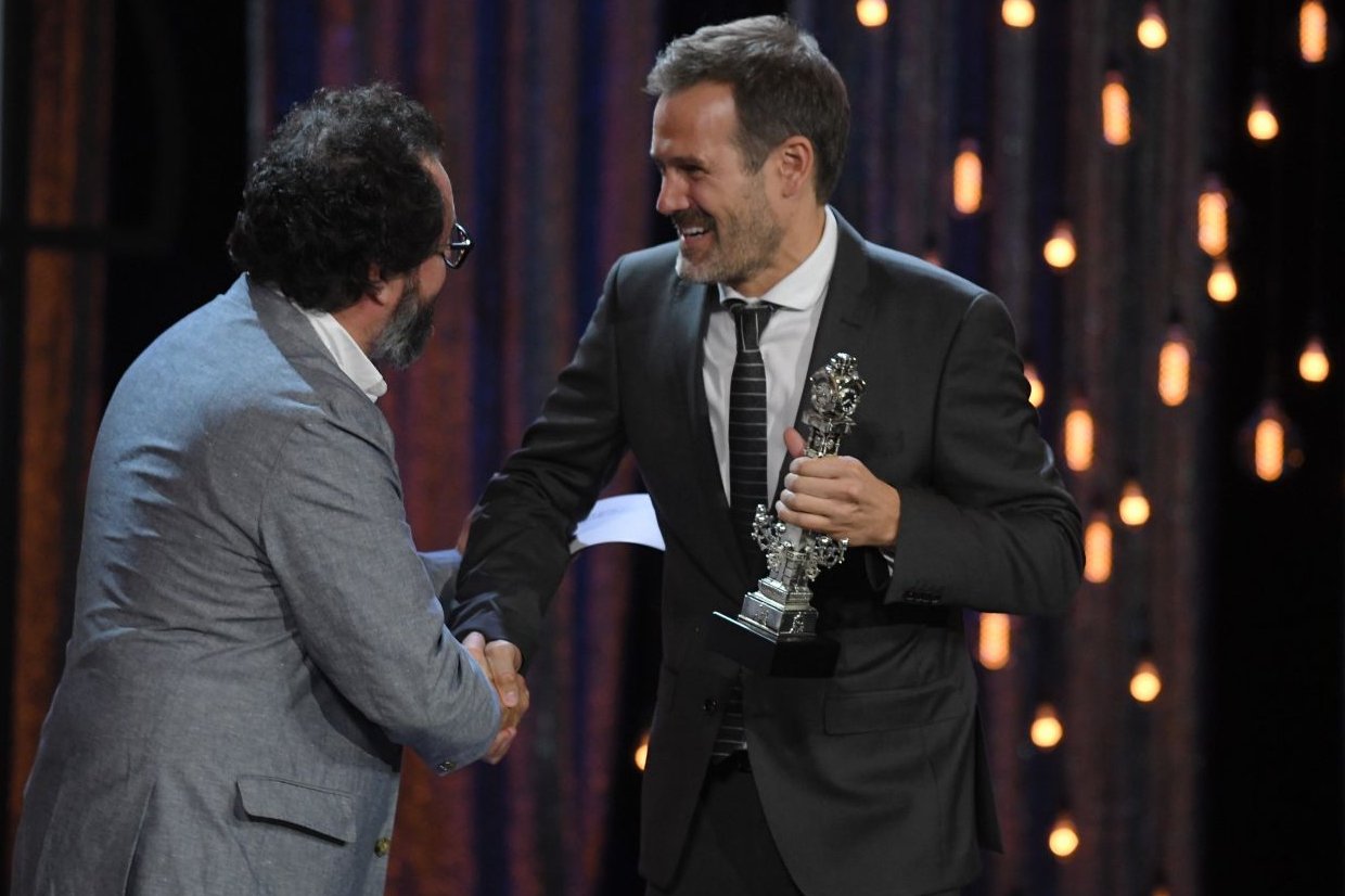 Premio del Jurado al Mejor guión para Luiso Berdejo y Jose Mari Goenaga por 'La trinchera infinita'