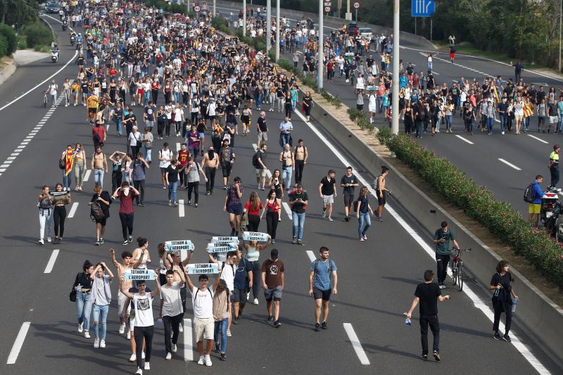 Activistas independentistas llaman a paralizar el Aeropuerto de El Prat