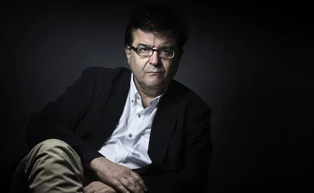 El escritor extremeño Javier Cercas gana el premio Planeta