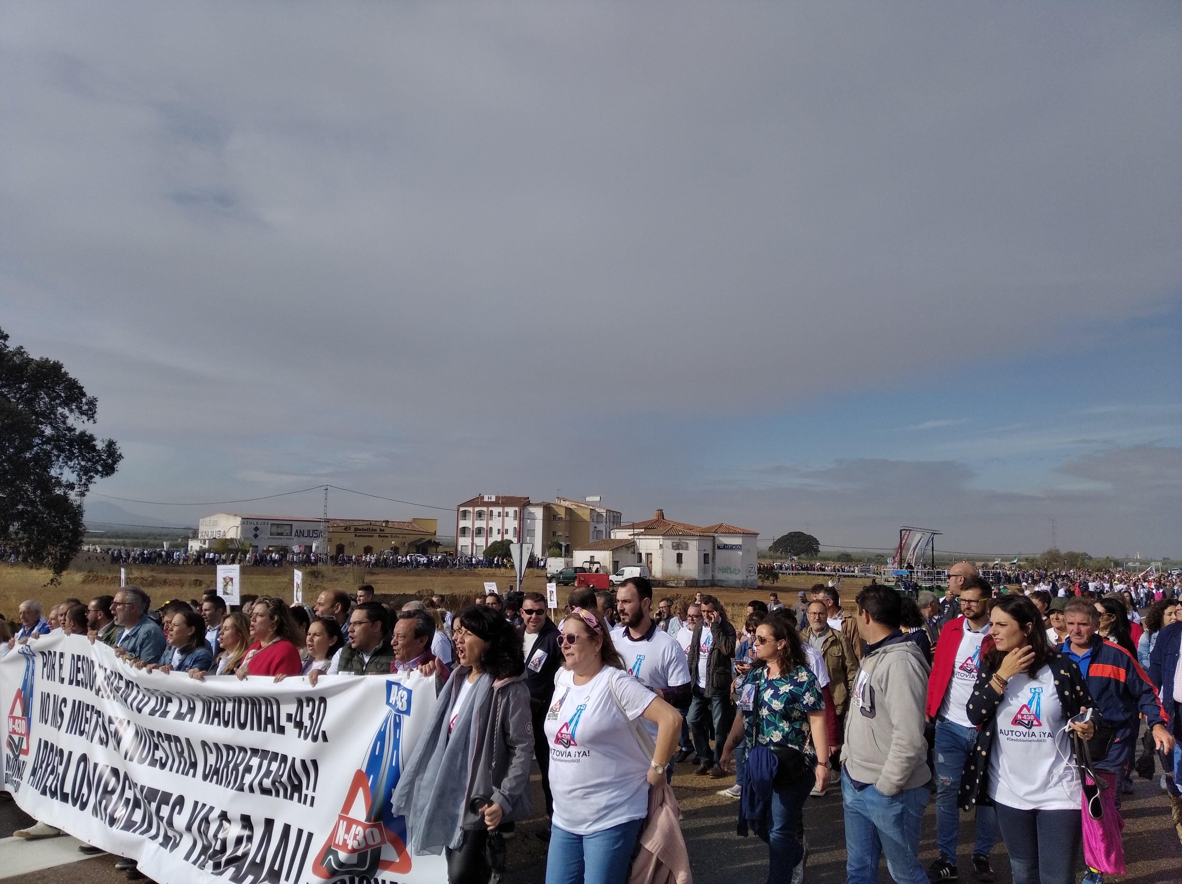 Fotos: Manifestación por el desdoblamiento de la N-430