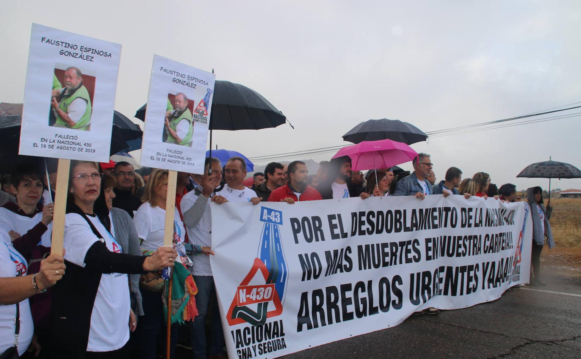 Protesta el pasado jueves para reclamar la conversión de la N-430 en la A-43.