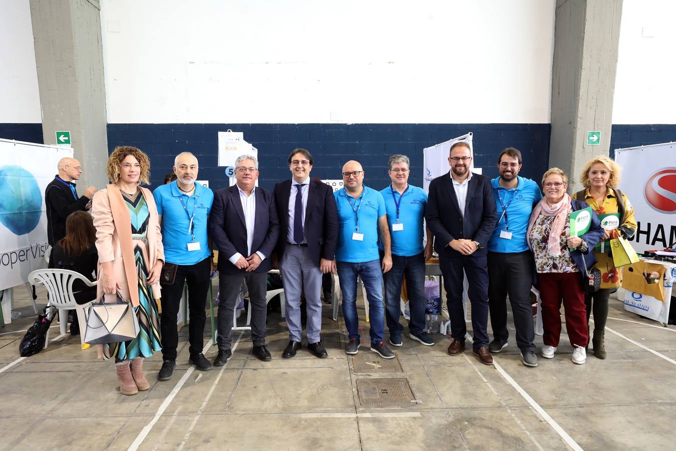 Fotos: Más de 700 personas se revisan la vista gratis en Ifeme