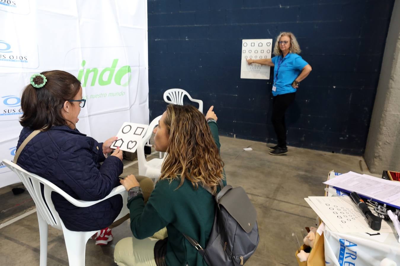 Fotos: Más de 700 personas se revisan la vista gratis en Ifeme