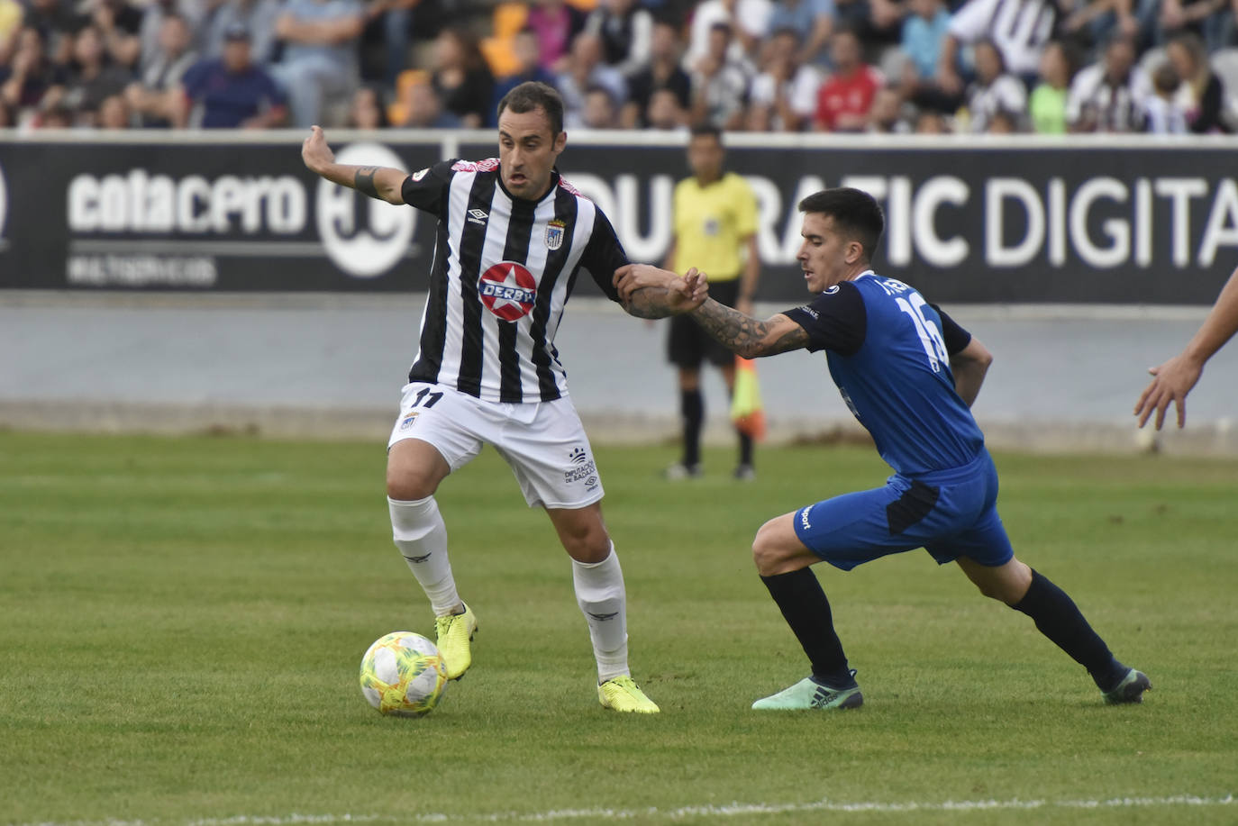 Fotos: Reparto De Puntos En El Derbi Entre Badajoz Y Mérida | Hoy