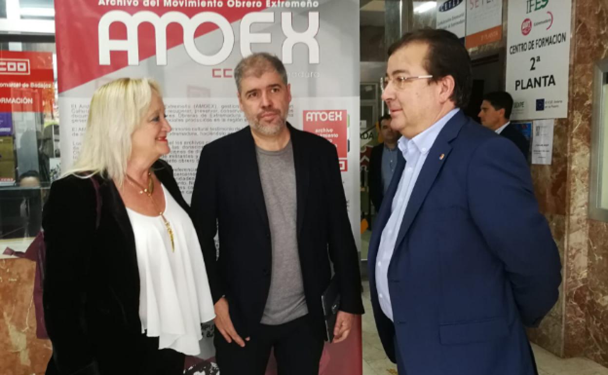 Encarna Chacón, Unai Sordo y Guillermo Fernández Vara:: HOY