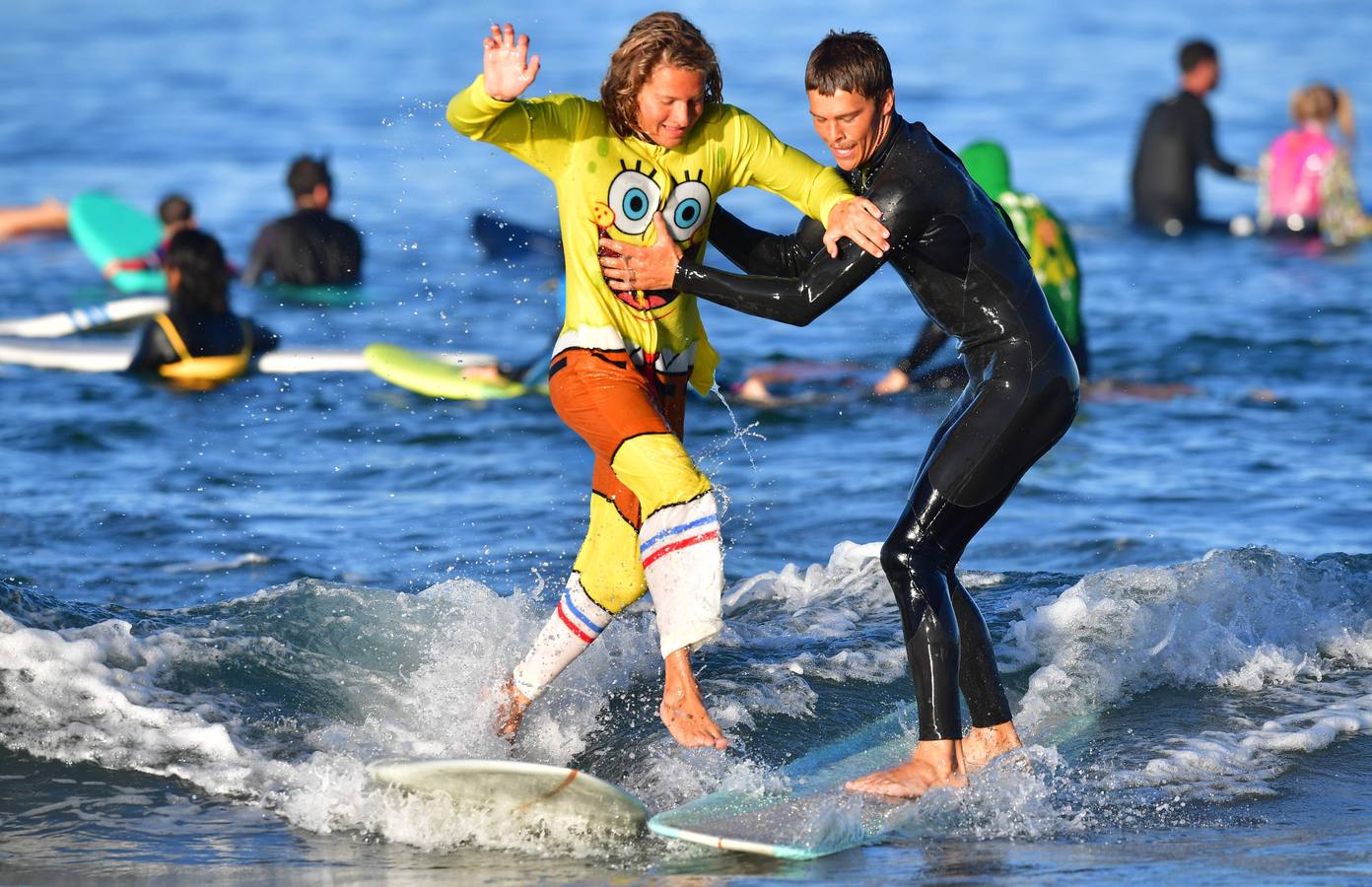 Fotos: Los surfistas celebran Halloween en California