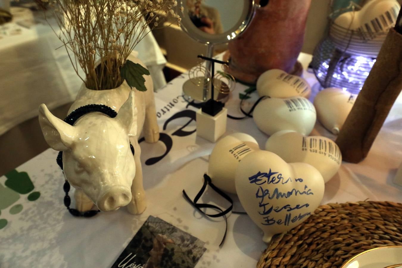 Fotos: El Parador acoge un mercadillo solidario contra el cáncer