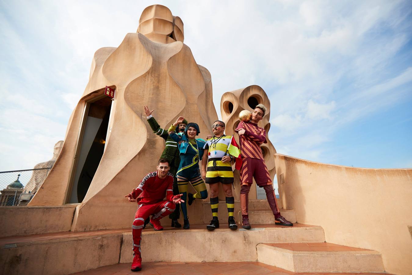 Fotos: El Cirque du Soleil desembarca en La Pedrera