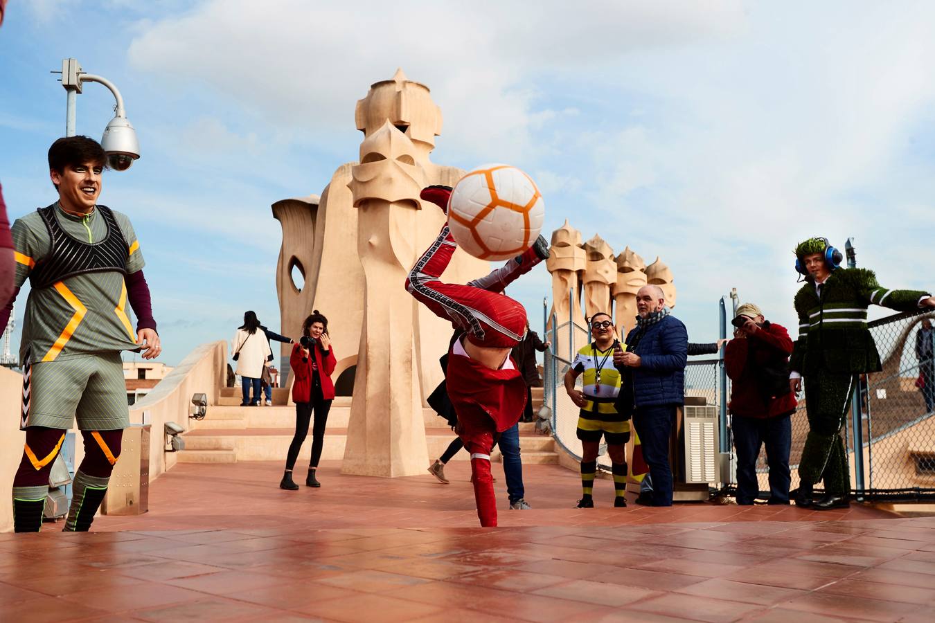 Fotos: El Cirque du Soleil desembarca en La Pedrera