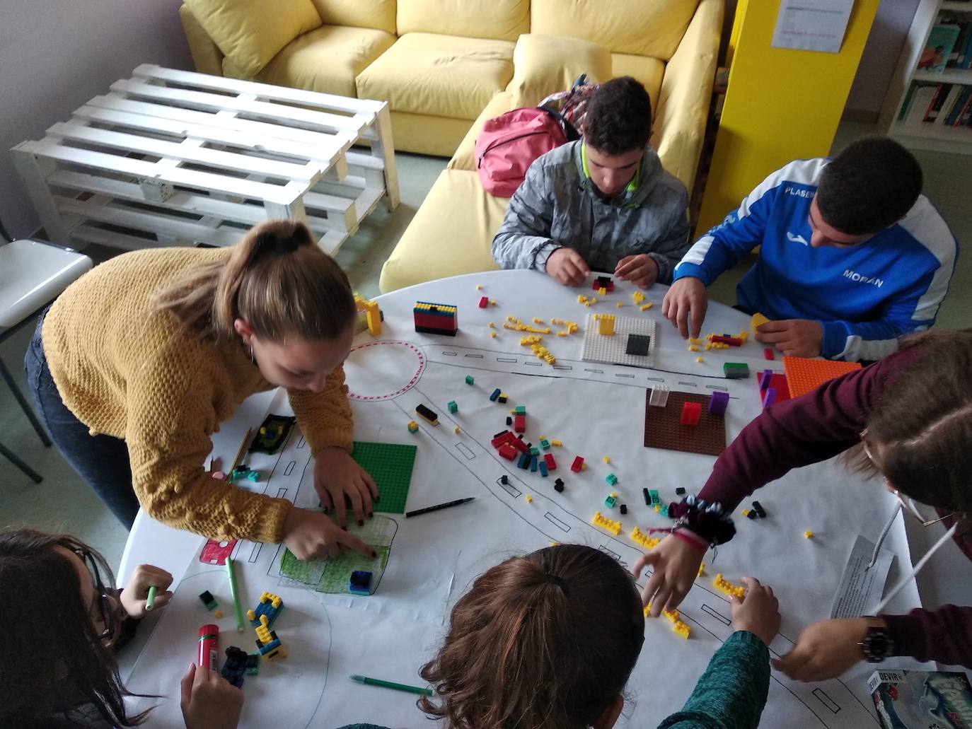 Creación y uso de juegos con información de la Unión Europea. 