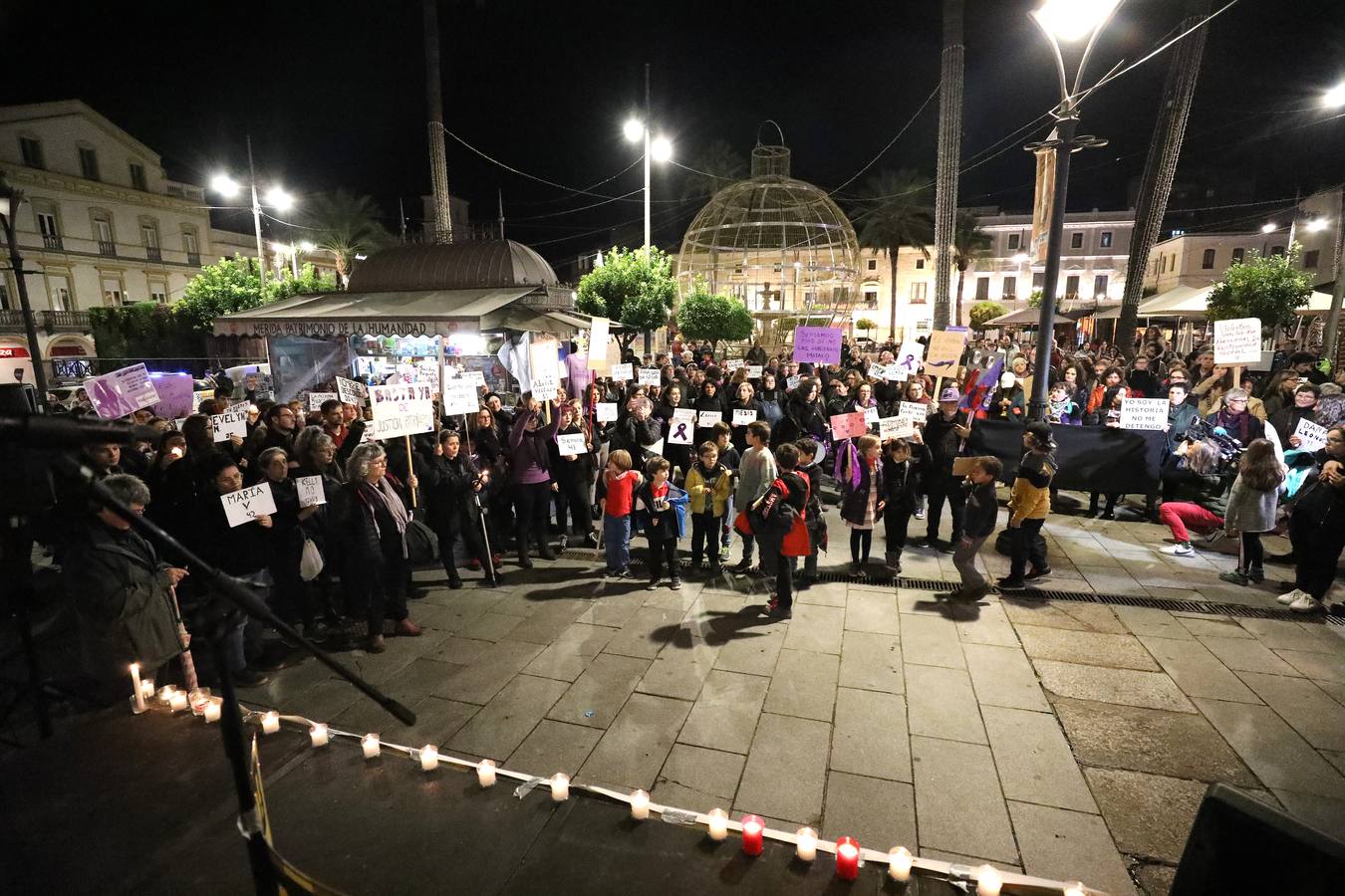 Manifestación contra la violencia de género en Mérida