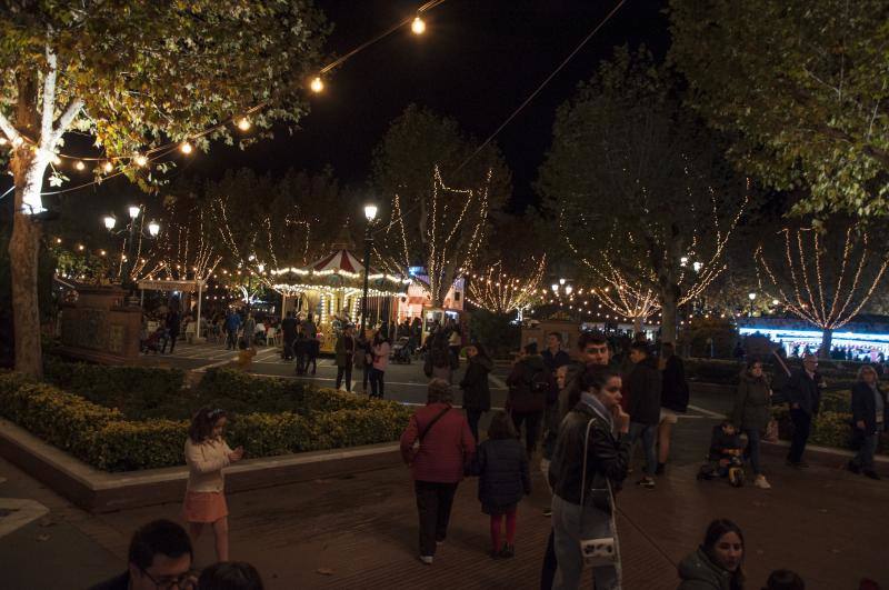 El Mercado Navideño del Paseo de San Francisco y la Nochevieja infantil en horario matinal y la nocturna con las 'uvas de la suerte' y una disco-móvil son los principales atractivos del programa de la Navidad 2019. 