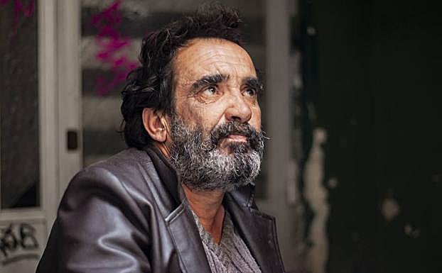 A.S. en el pequeño portal que ocupaba en Roso de Luna.