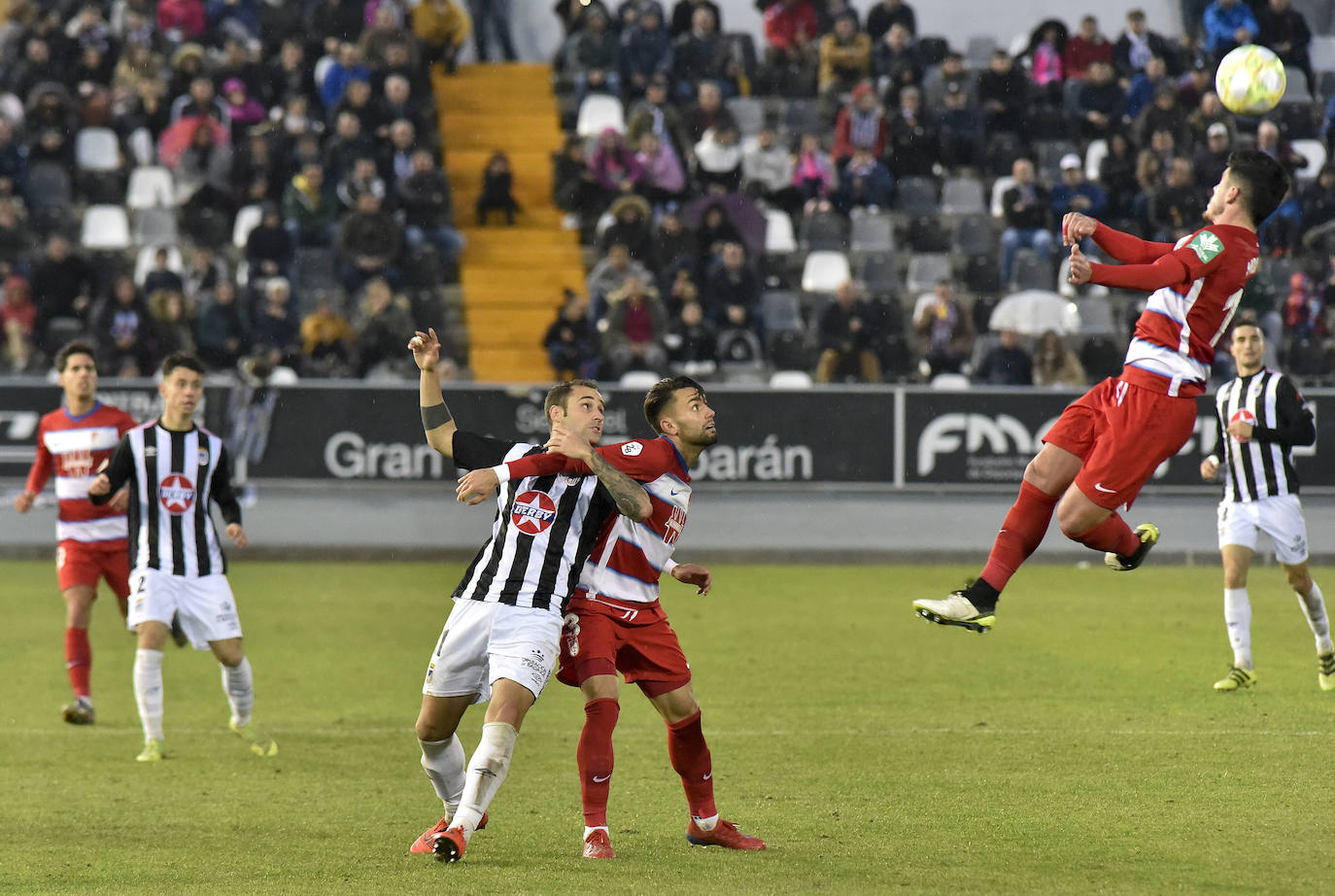 Fotos: El partido Badajoz 4 - 0 Granada B, en imágenes