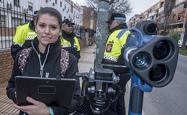 Macarena Díaz, agente en Cabeza del Buey. :: PAKOPÍ
