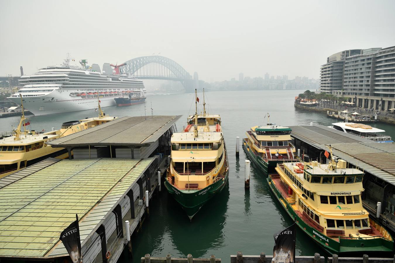 Fotos: El humo y la neblina de los incendios en Nueva Gales del Sur se cierne sobre Sydney