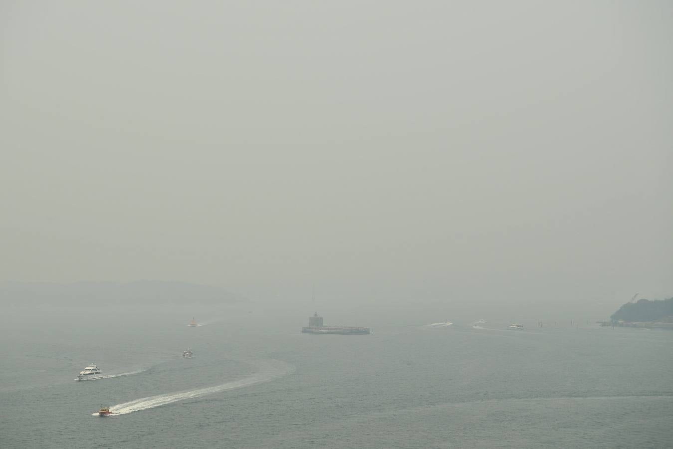 Fotos: El humo y la neblina de los incendios en Nueva Gales del Sur se cierne sobre Sydney