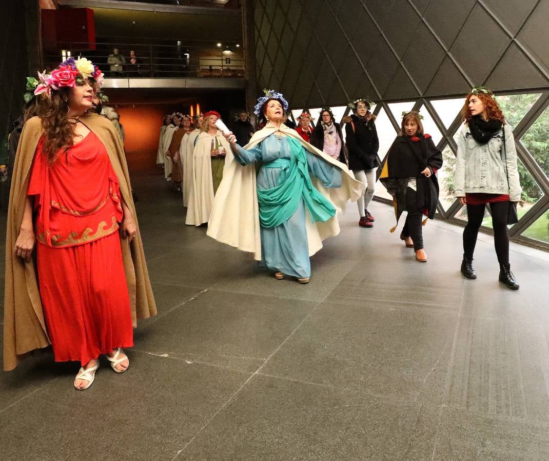 Fotos: El Museo de Arte Romano acoge la fiesta de la Saturnalia