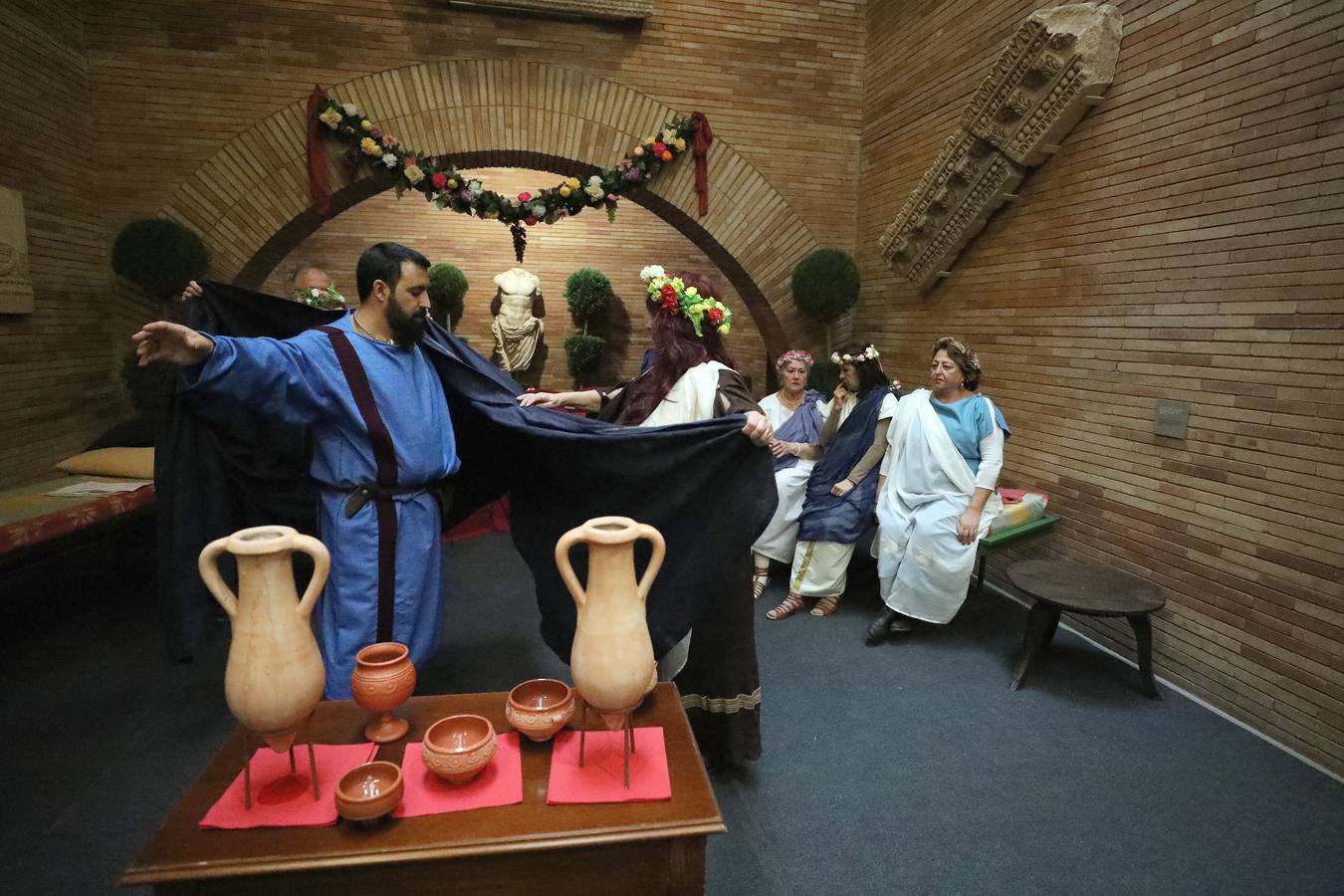 Fotos: El Museo de Arte Romano acoge la fiesta de la Saturnalia
