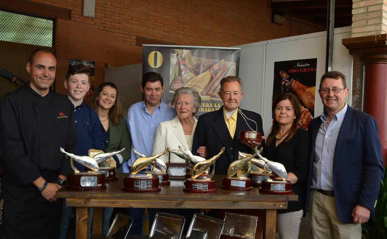Tres generaciones de la familia Hernández están en la compañía Oro Graso'
