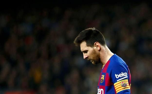 Un Barça irreconocible que se aferra a Messi