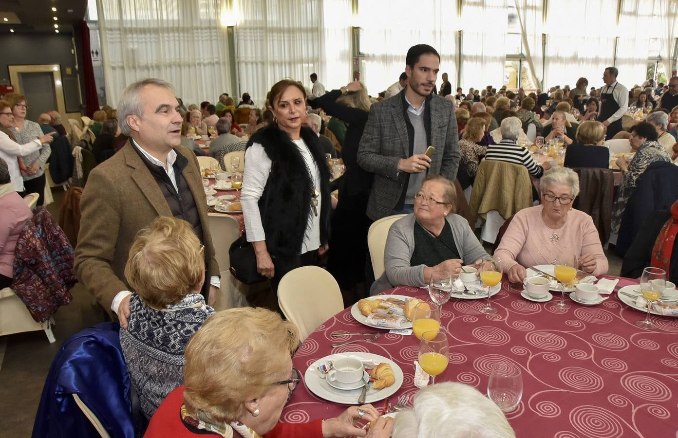 Fotos: Desayuno Navideño de Mayores en el Hotel Río